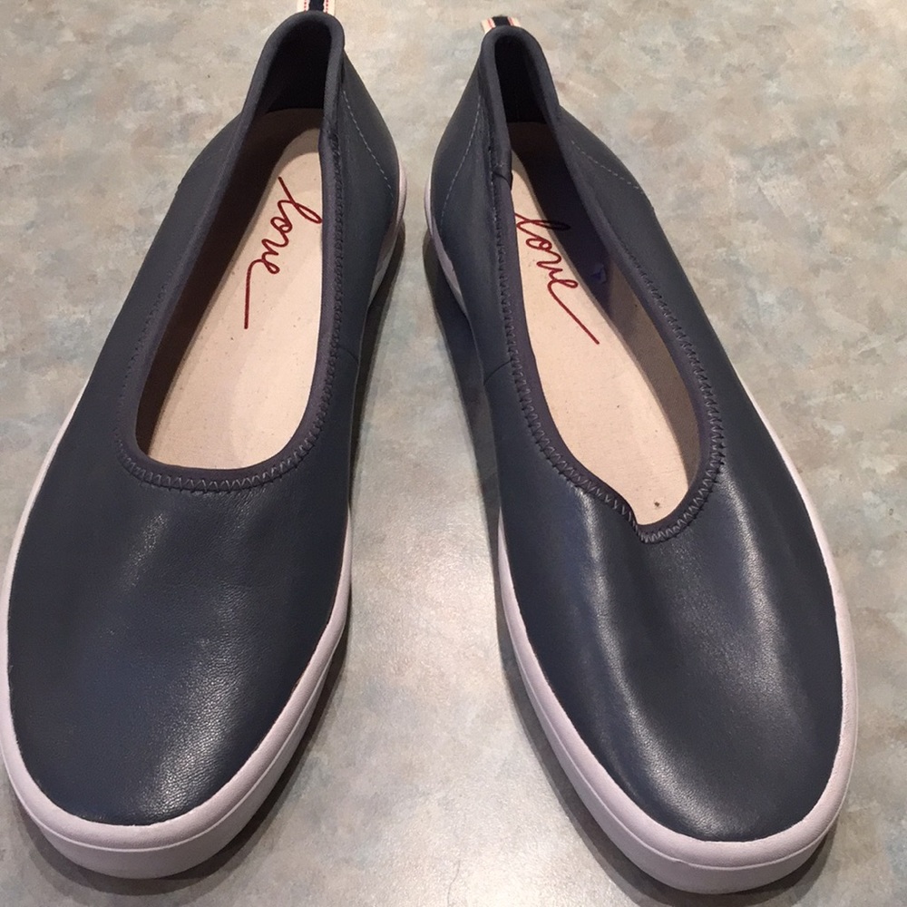 Ellen Degeneres leather flats